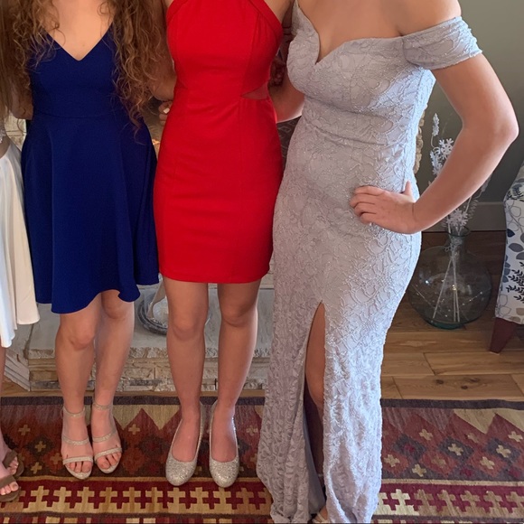 Formal Dress - Picture 4 of 6